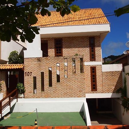 Apartamentos Morada Do Canto - 130M Da Praia Principal Бомбиньяс Экстерьер фото