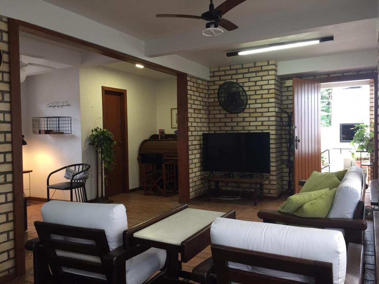 Apartamentos Morada Do Canto - 130M Da Praia Principal Бомбиньяс Экстерьер фото
