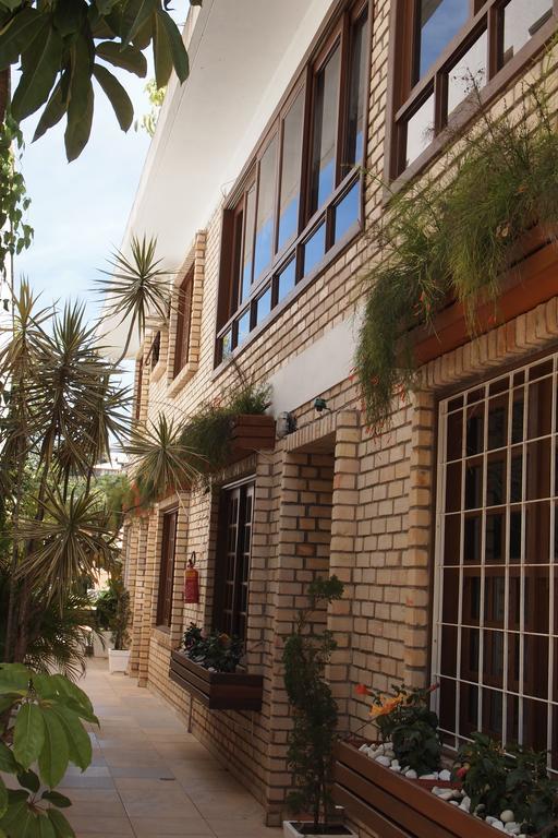 Apartamentos Morada Do Canto - 130M Da Praia Principal Бомбиньяс Экстерьер фото