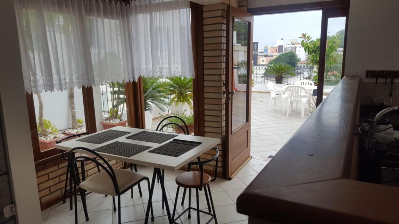 Apartamentos Morada Do Canto - 130M Da Praia Principal Бомбиньяс Экстерьер фото