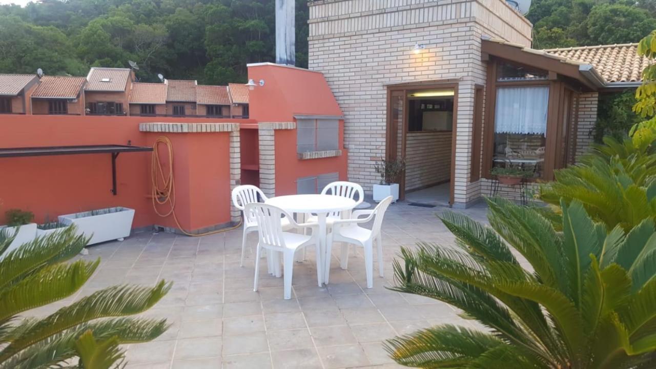 Apartamentos Morada Do Canto - 130M Da Praia Principal Бомбиньяс Экстерьер фото